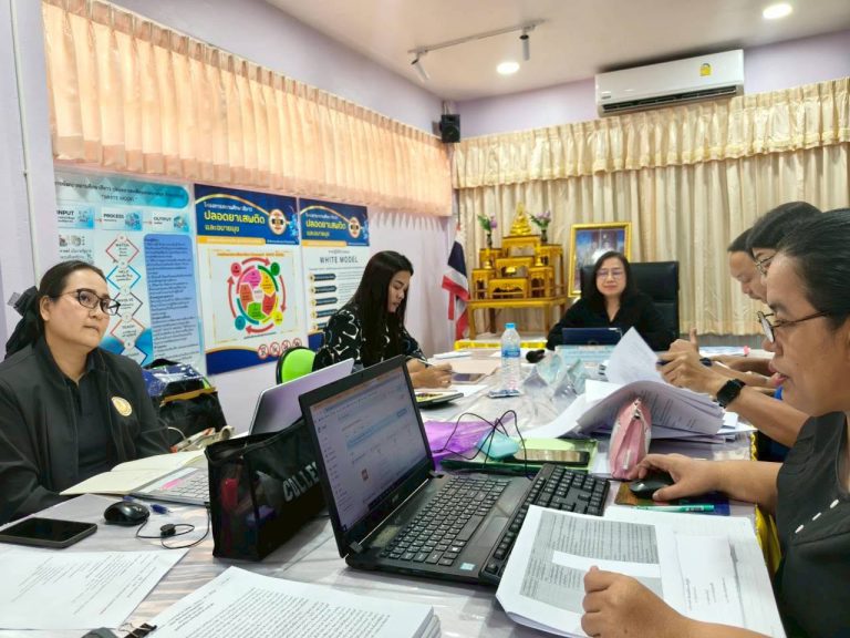 ประชุมบุคลากรประจำเดือนมิถุนายน ณ ห้องประชุม ศูนย์ส่งเสริมการเรียนรู้ระดับอำเภอกันตัง จังหวัดตรัง
