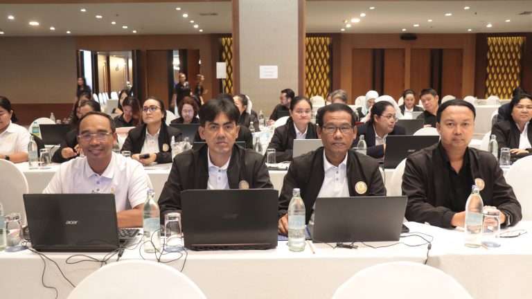 เข้าร่วมโครงการพัฒนาแบบฝึกทักษะทางวิชาการ ชุดที่ 2 และระบบดูแลช่วยเหลือผู้เรียนในรูปแบบออนไลน์ โดยใช้แอปพลิเคชั่น LINE Official Account เพื่อการยกระดับผลสัมฤิทธิ์ทางการศึกษา ของสำนักงานส่งเสริมการเรียนรู้ประจำจังหวัดตรัง