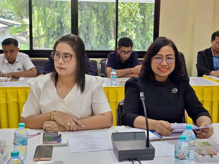 เข้าร่วมประชุมหัวหน้าส่วนราชการ คณะกรรมการบริหารงานอำเภอกันตัง (กบอ.) และคณะกรรมการรักษาความสงบเรียบร้อยอำเภอกันตัง ประจำเดือนตุลาคม พ.ศ. 2569 ณ ห้องประชุมมหิศรภักดี ที่ว่าการอำเภอกันตัง อำเภอกันตัง จังหวัดตรัง